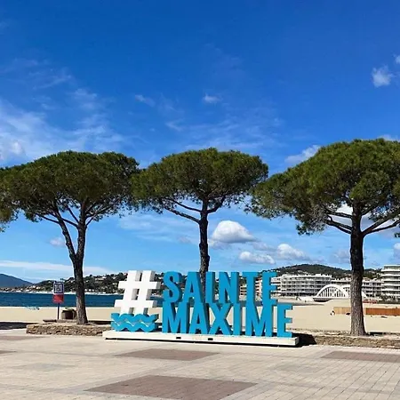 Avec Terrasse Vue A 50 M Διαμέρισμα *