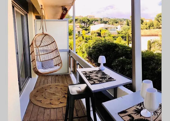 Lejlighed Avec Terrasse Vue A 50 M *